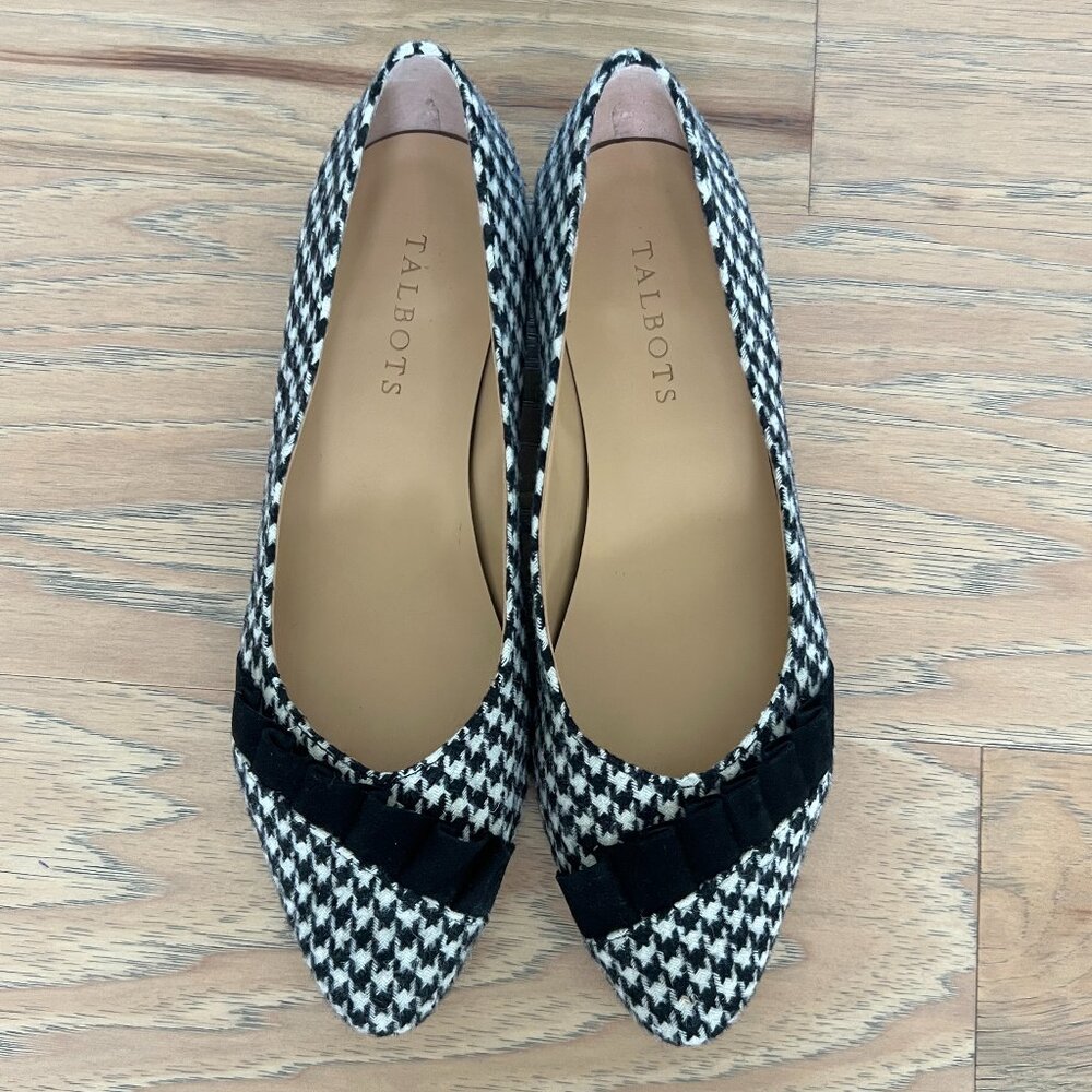 Talbots Houndstooth Pleated Flats SIZE 8 - Picture 4 of 7